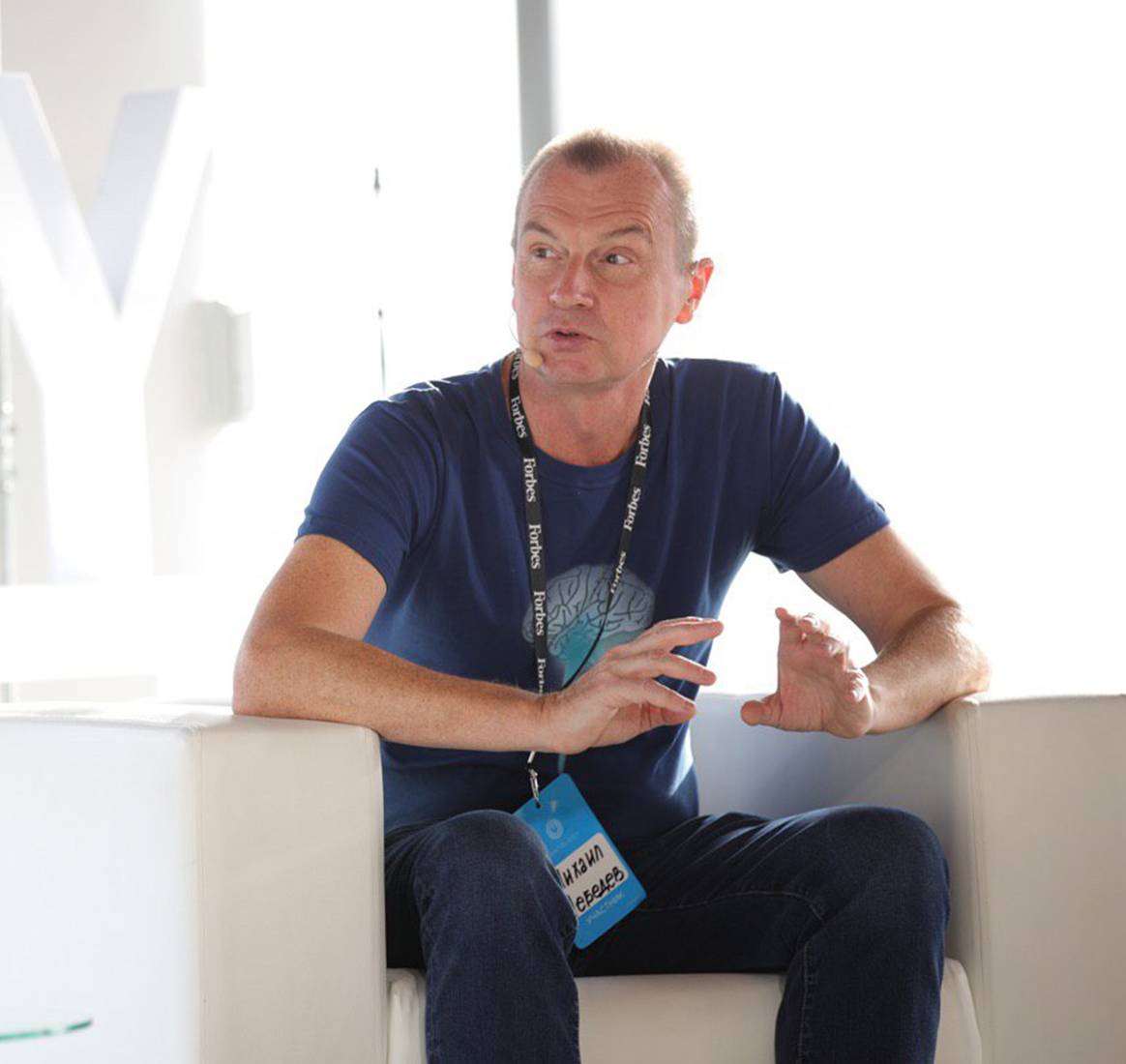 Михаил Лебедев